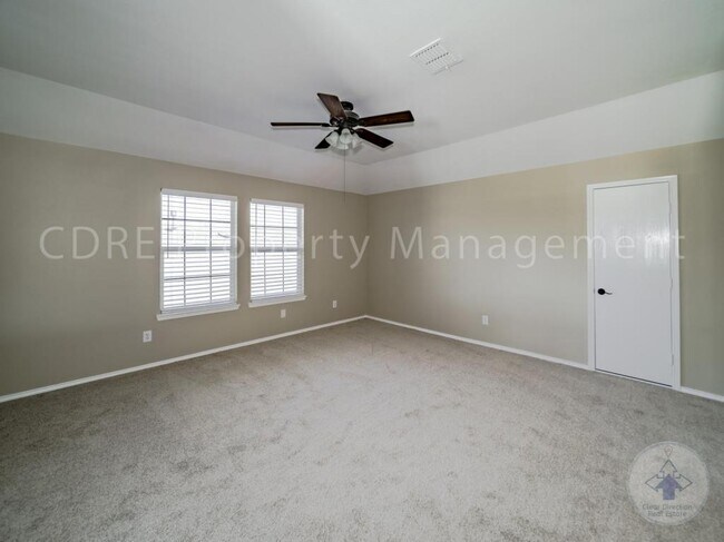 Building Photo - 4016 Summerhill Ln