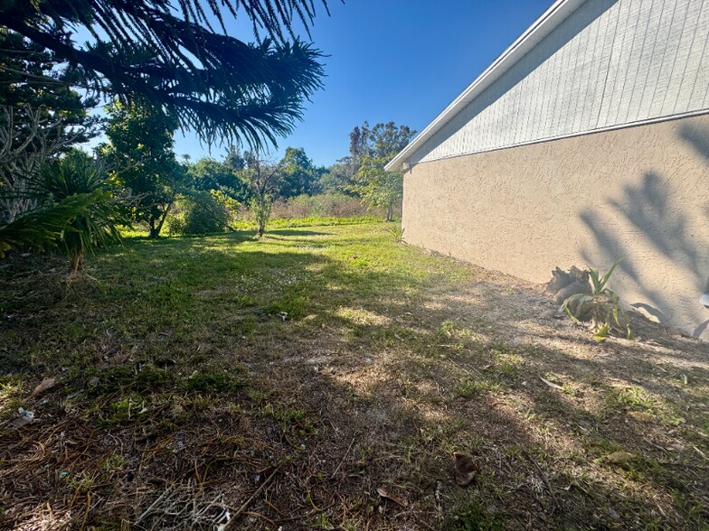 Building Photo - 5928-5930 13th St Ct E