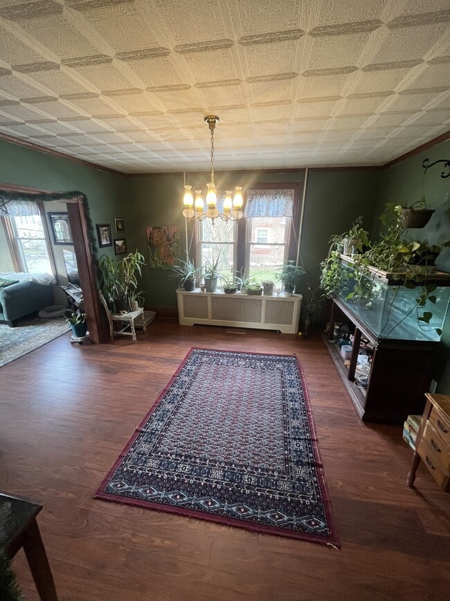 Building Photo - 4276 Division Hwy