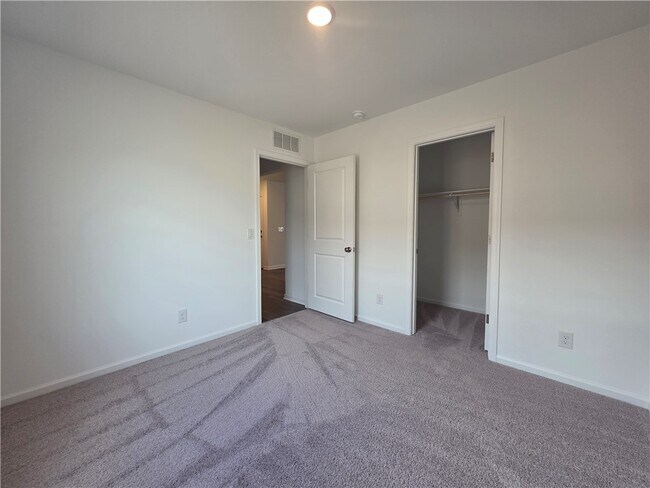 Building Photo - 2571 Montano Ridge Dr