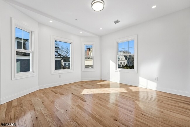 Building Photo - 30 Woodland Ave