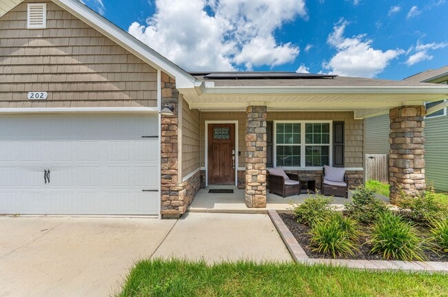 Building Photo - 202 Wainwright Dr