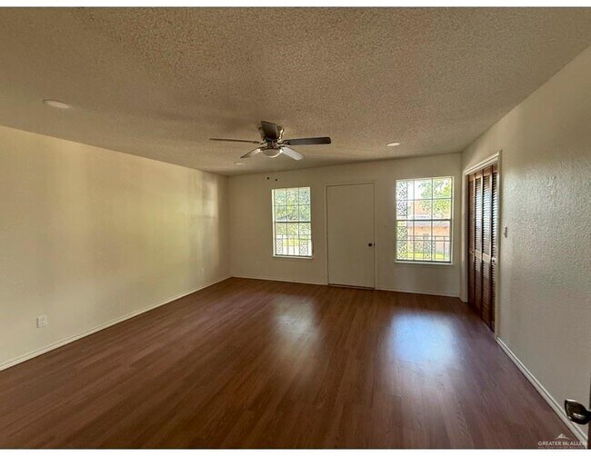 Building Photo - 12 Wichita Ave