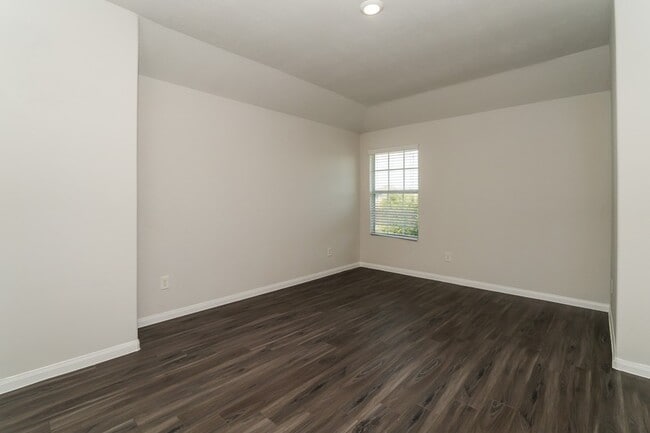 Building Photo - 5434 Comel Ct