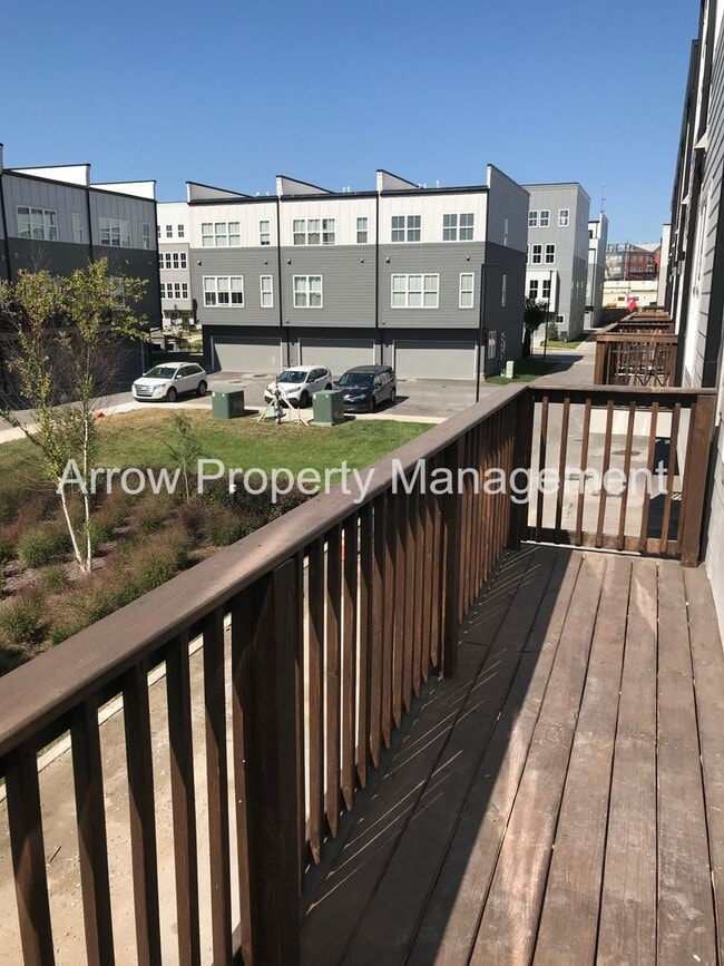 Building Photo - Immaculate new construction in the Nations!