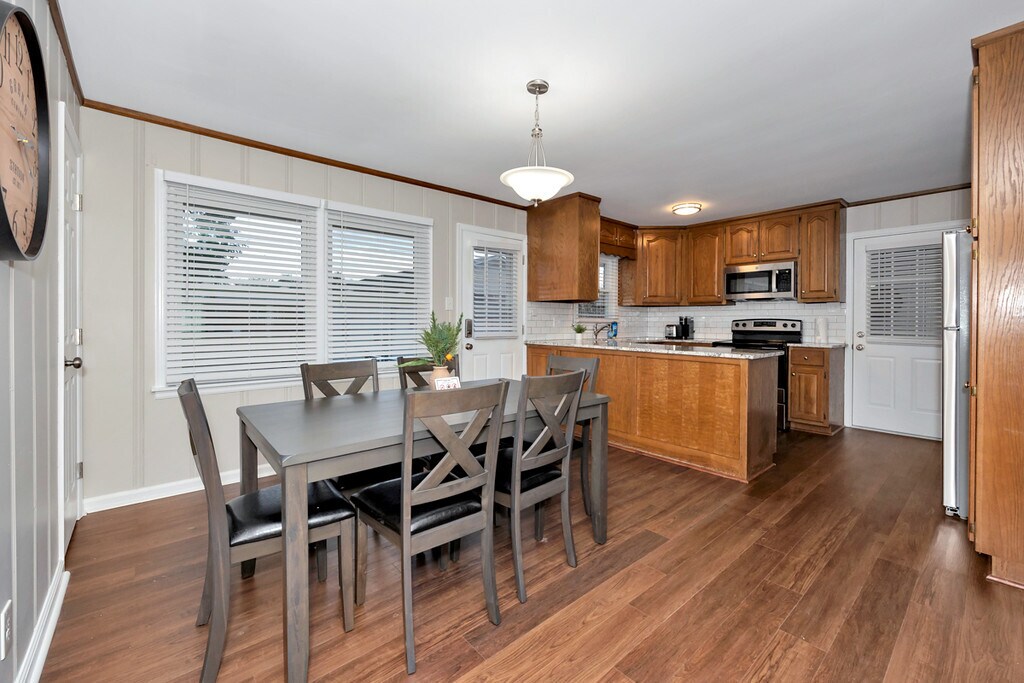 Building Photo - 4206 Holmes Ave NW