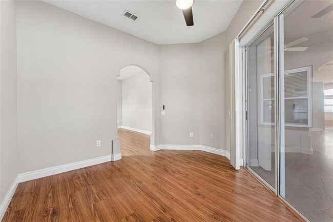 Building Photo - 25946 Buckthorn Ave