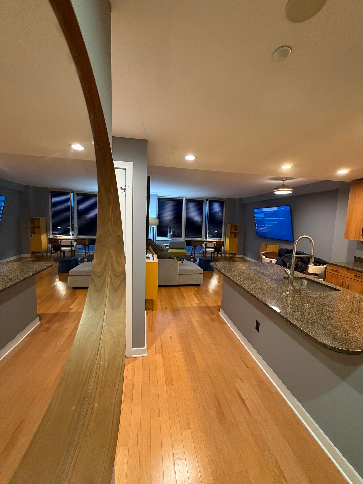 Building Photo - 600 12th St