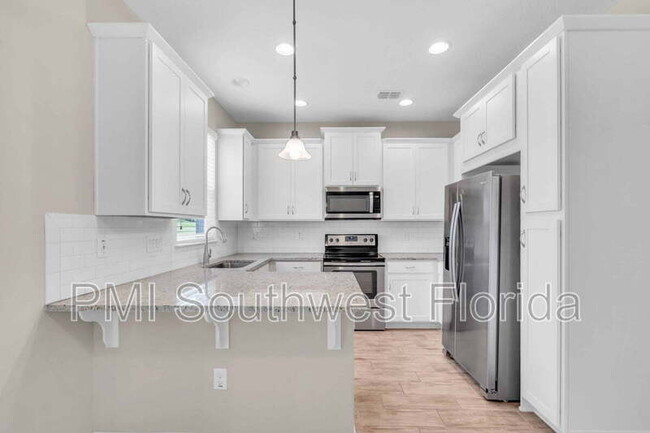 Building Photo - 5025 Skyview Ln