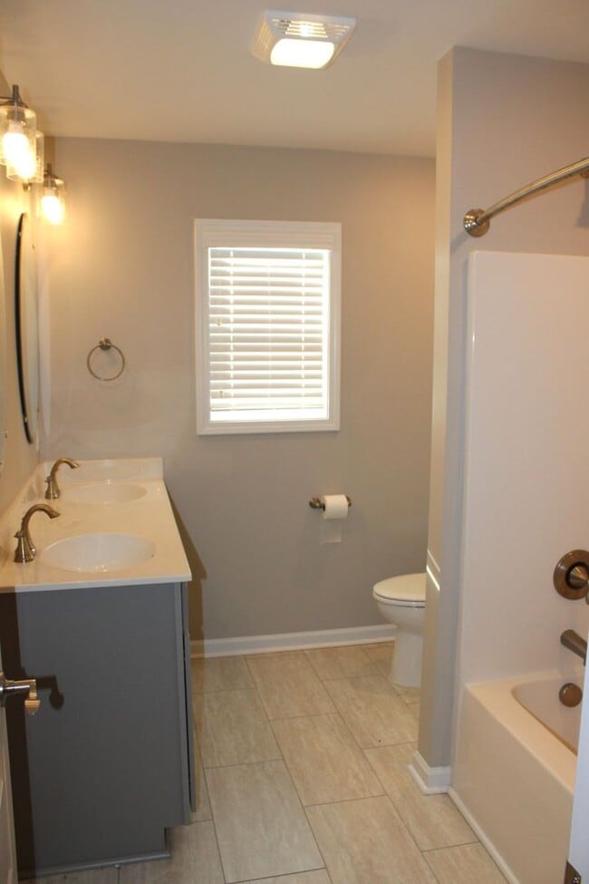 Building Photo - Welcome to your dream home!