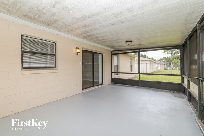 Building Photo - 267 Magellan Dr