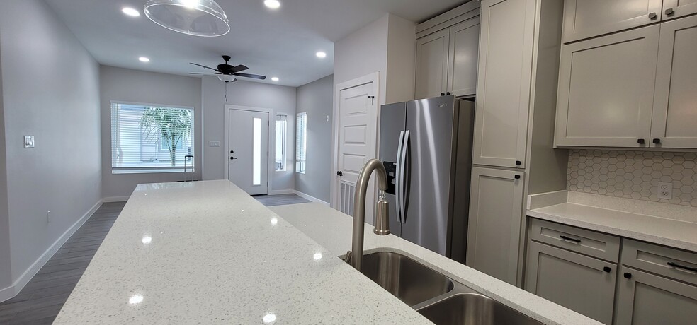 Phase II Kitchen - Villas Turqueza Luxury Townhomes Phase 2