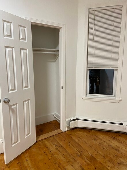 Building Photo - 259 Windsor St