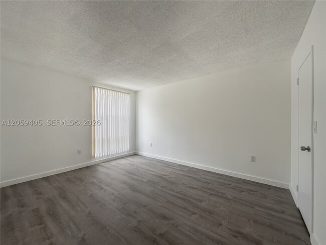 Building Photo - 17570 Atlantic Blvd