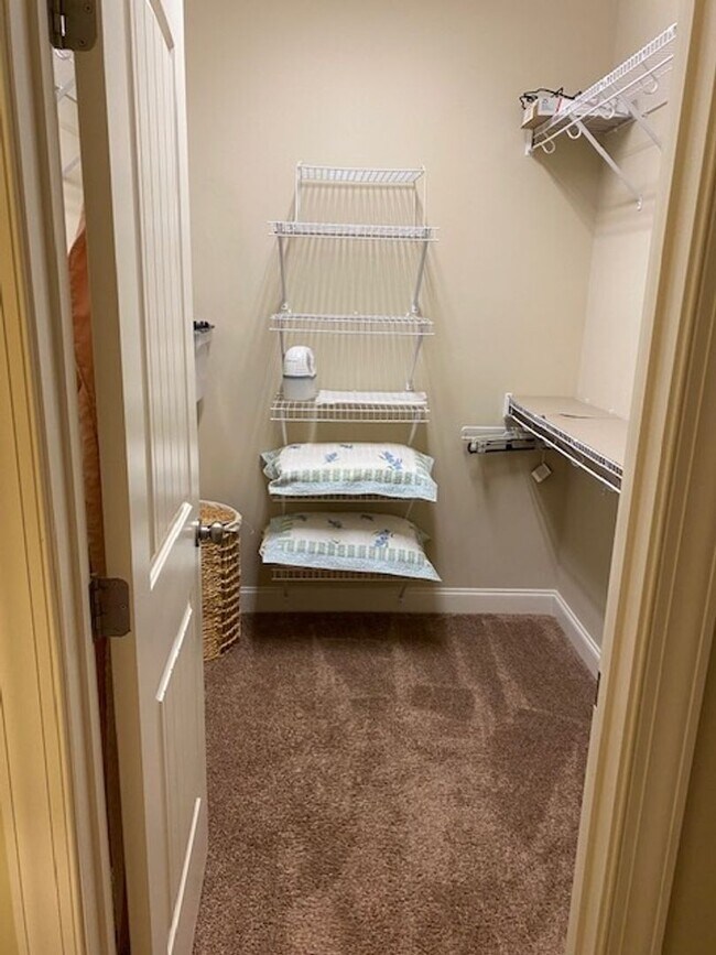 Building Photo - Amazing Furnished Town Home in Brunswick Forest