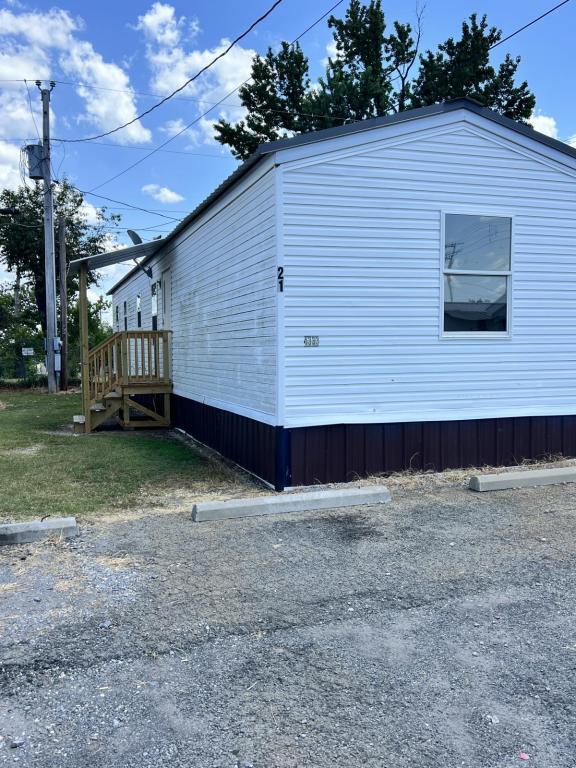 Primary Photo - 1219 W Choctaw St