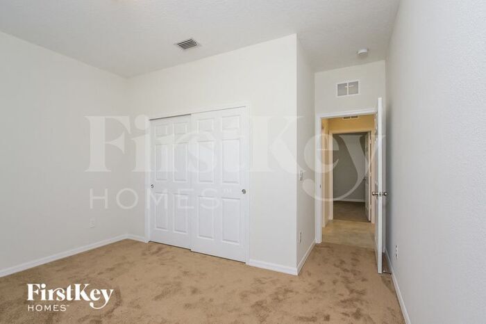 Building Photo - 2594 Dalhart Ave