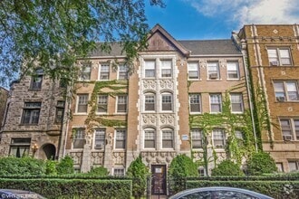Building Photo - 644 W Wrightwood Ave
