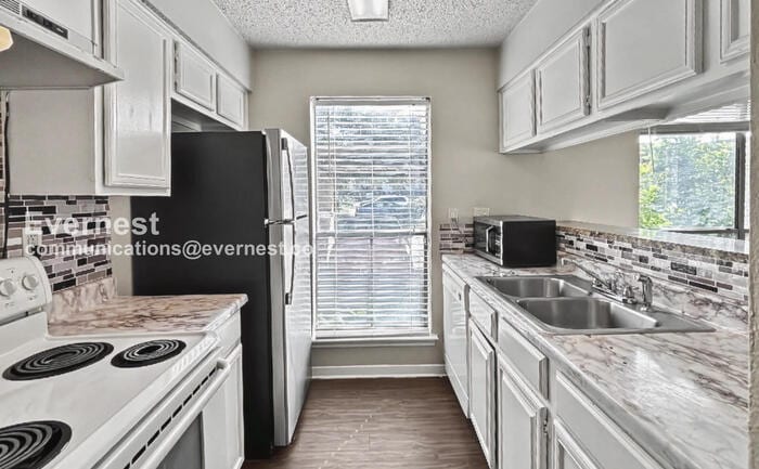 Building Photo - 3729 Thistlemont Dr