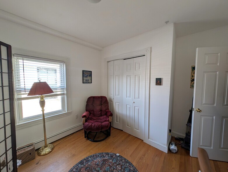 Building Photo - 29 Roberts Rd