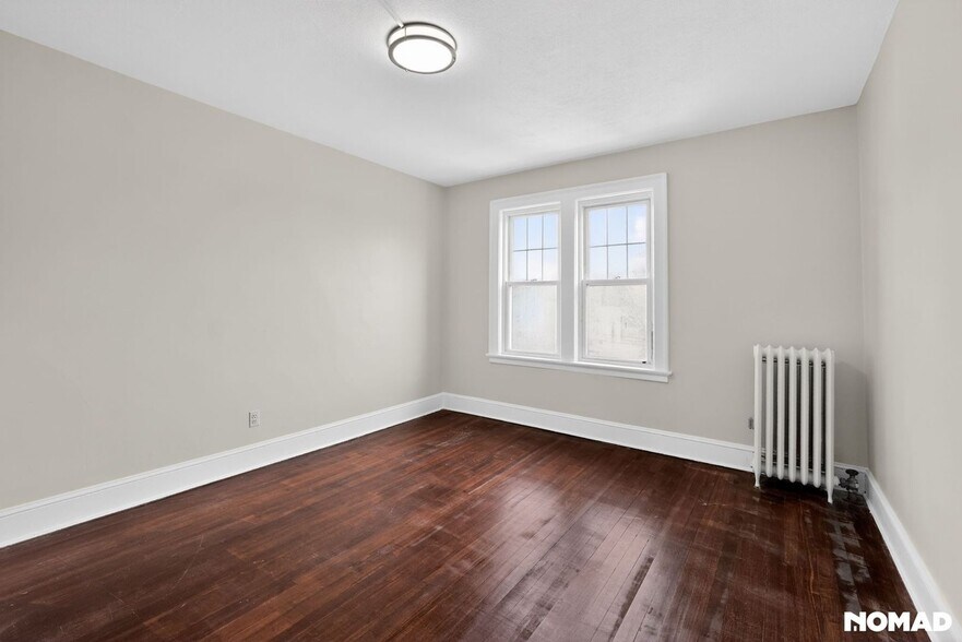 Building Photo - 1482 Corbin Ave