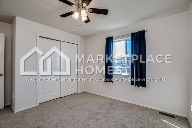 Building Photo - 9799 Desert Lily Cir