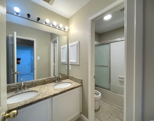 Building Photo - 1815 Rustic Oak Ln