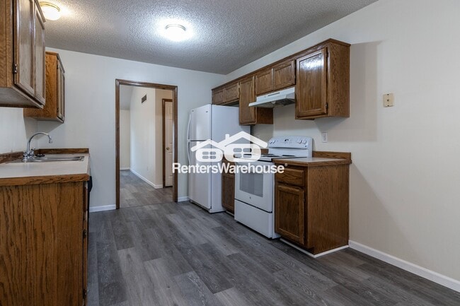 Building Photo - 1500 Galway Ct