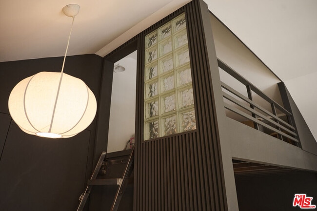 Building Photo - 5918 Monte Vista St