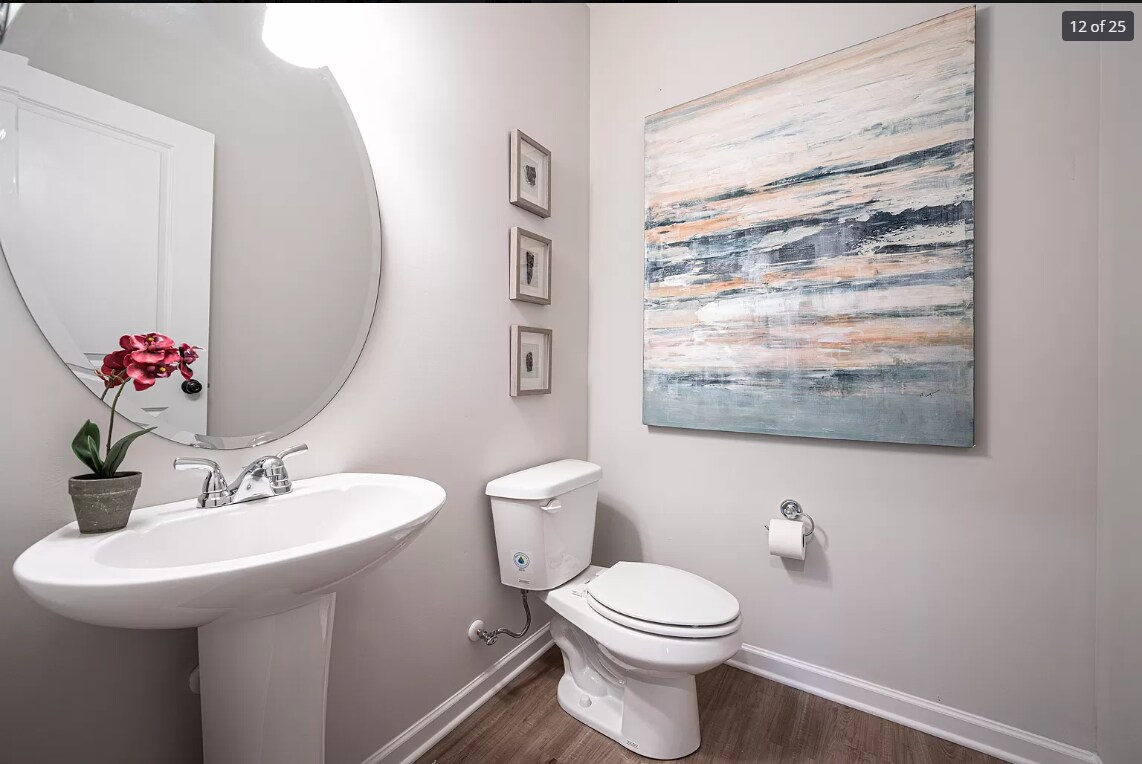 Building Photo - 560 Waterpoint Way