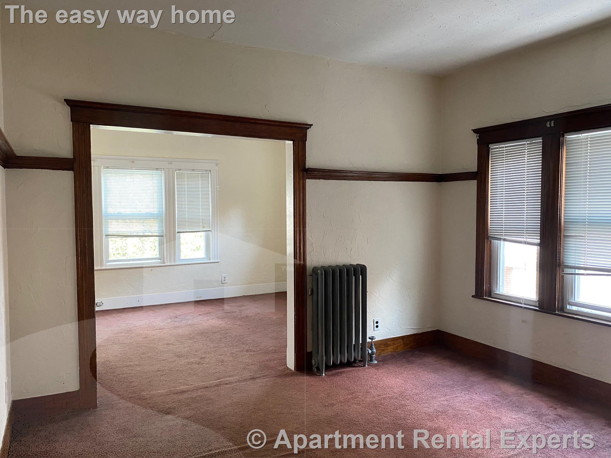 Building Photo - 96 Capen St