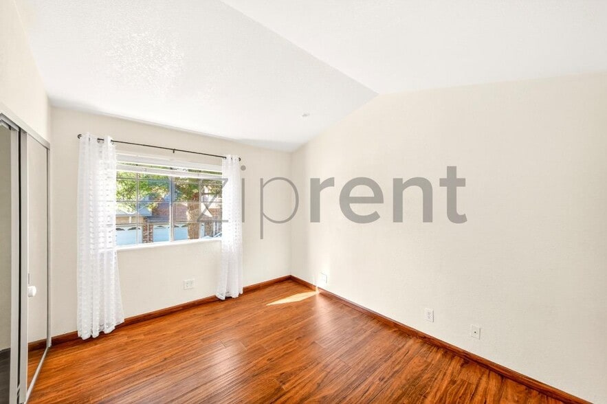 Building Photo - 29723 Windsong Ln