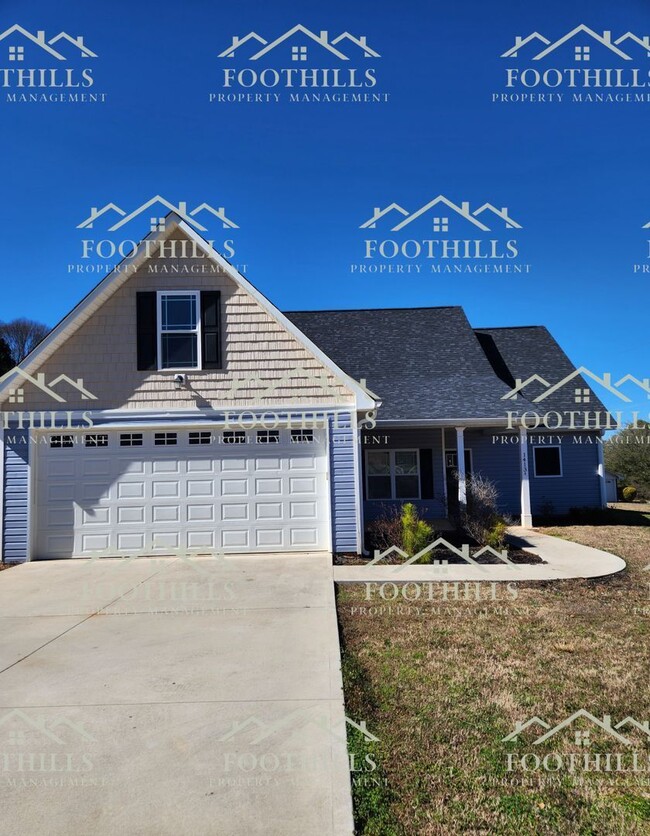 Building Photo - 1413 Dunn Rd