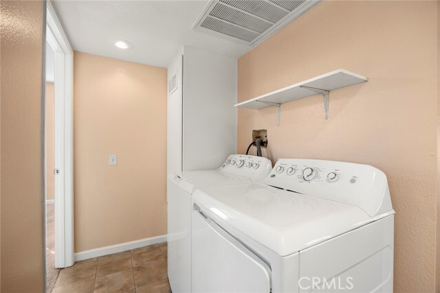 Building Photo - 601 S Euclid St