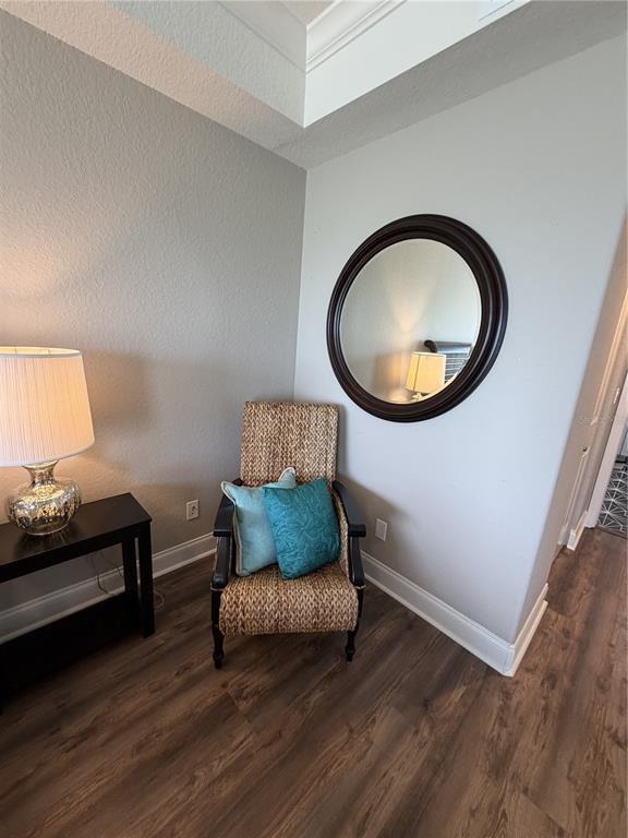 Building Photo - 6025 Sun Blvd