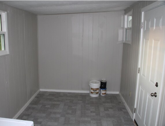 Building Photo - 1513 Layman Dr