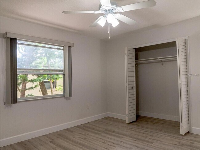 Building Photo - 517 S Summerlin Ave