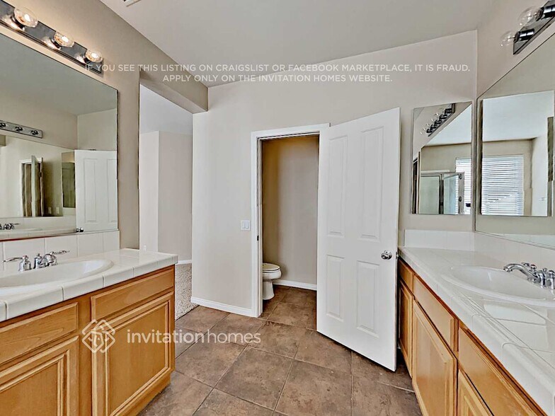 Building Photo - 32017 Cottage Glen Dr