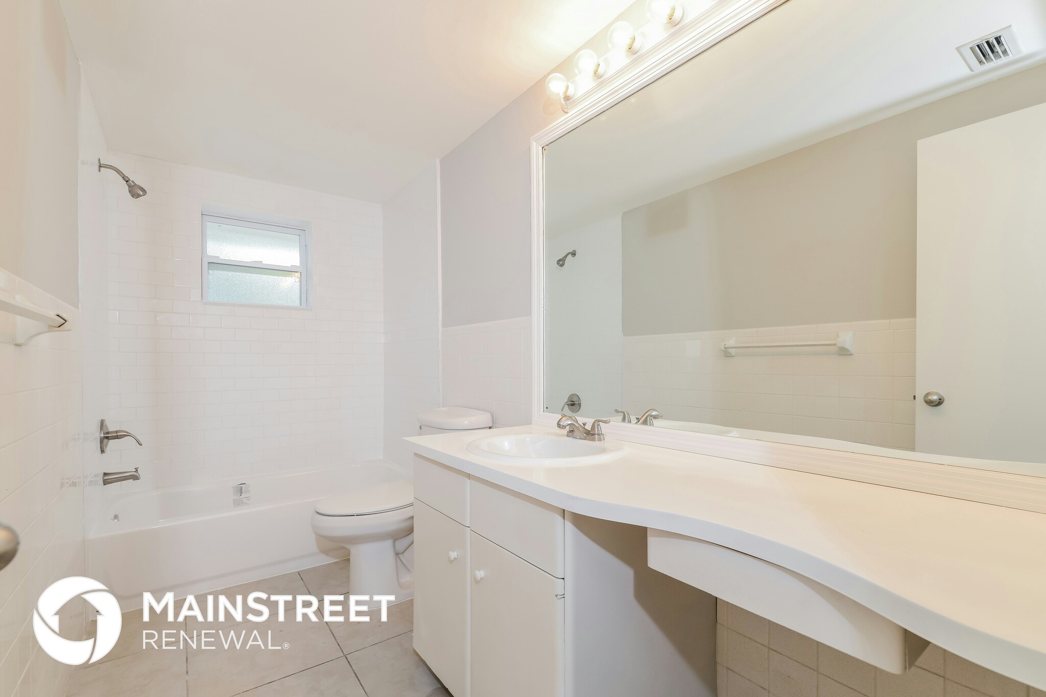 Building Photo - 2652 White Sands Dr