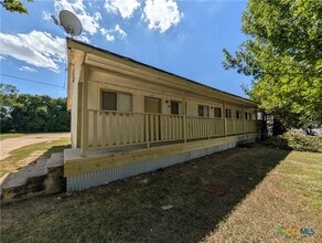 Building Photo - 165 Richter Ln
