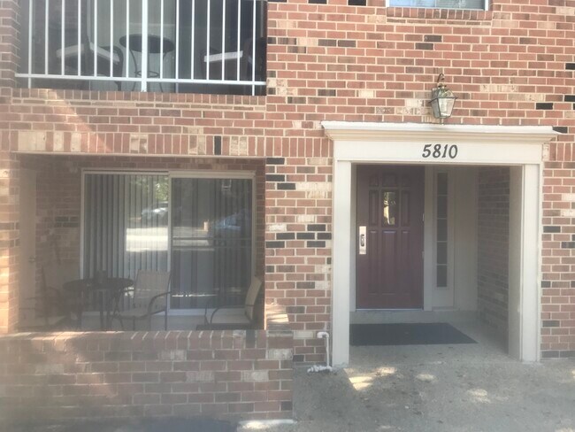 Primary Photo - 5810 Cove Landing Rd