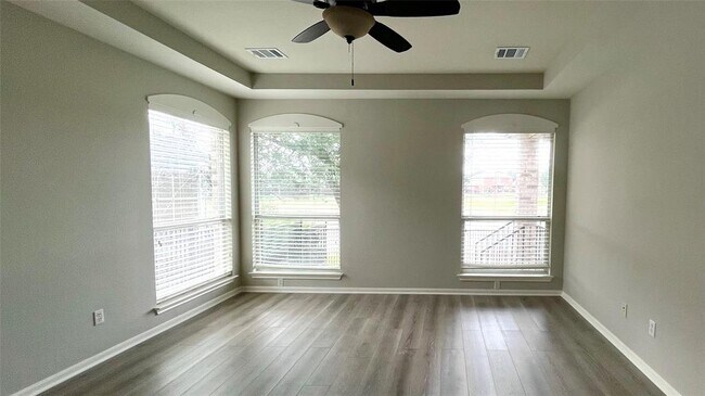 Building Photo - 764 Bent Wood Pl