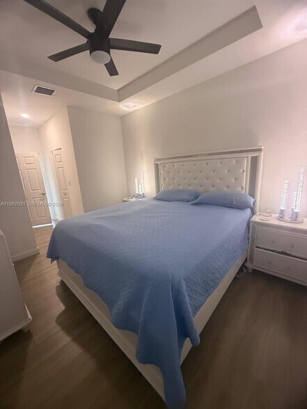 Building Photo - 522 SW 19th Way