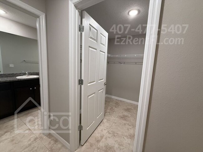 Building Photo - 577 Sea Fury Ave SW