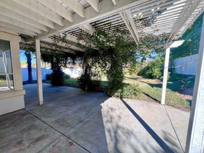 Building Photo - Wonderful 4 bedroom Temecula home for LEASE!