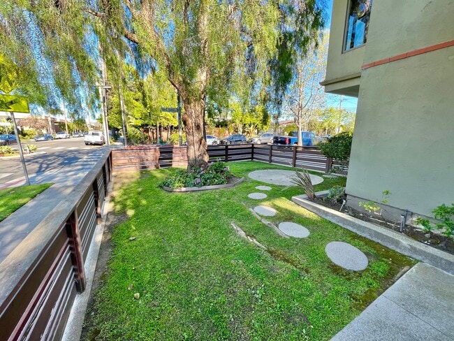 Building Photo - Spacious 3BR Bluff Heights Home | Gated Yard, Garage & Modern Upgrades