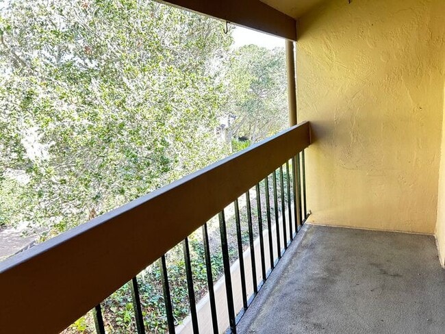 Building Photo - Charming Condo Near Monterey Coast