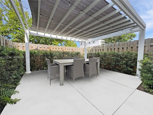 Building Photo - 14813 SW 183rd Terrace