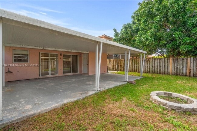 Building Photo - 21462 SW 88th Pl
