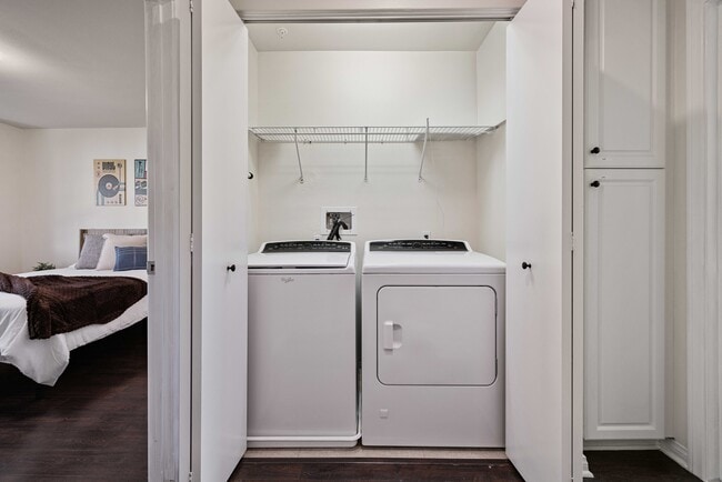 Building Photo - 7221 Cedar Rd